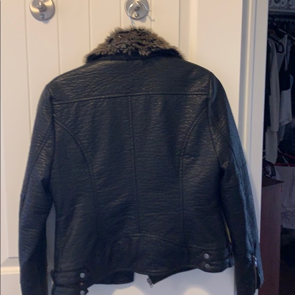 Jacket - Picture 2 of 6